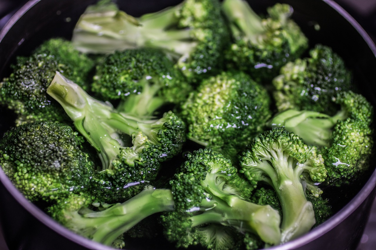 food broccoli vegetable free photo