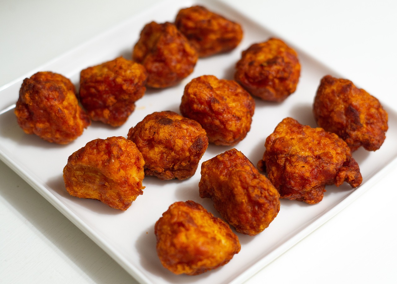 food  boneless  wings free photo