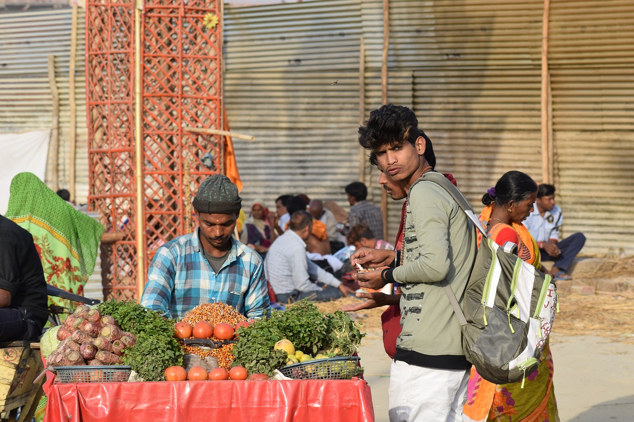 food  vendor  market free photo