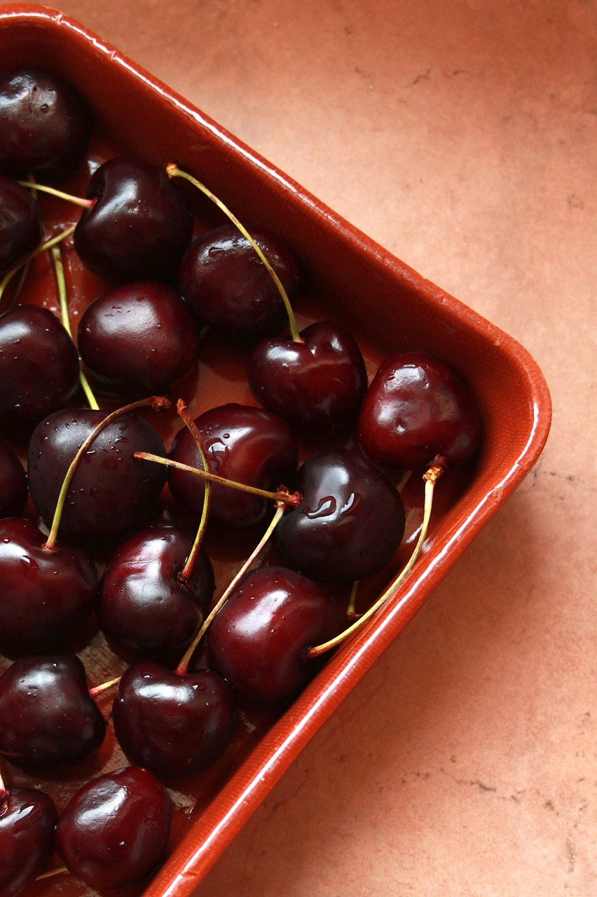 food fruit cherries free photo