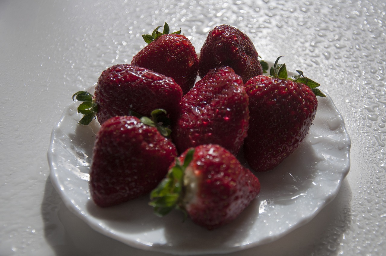 food dish strawberries free photo