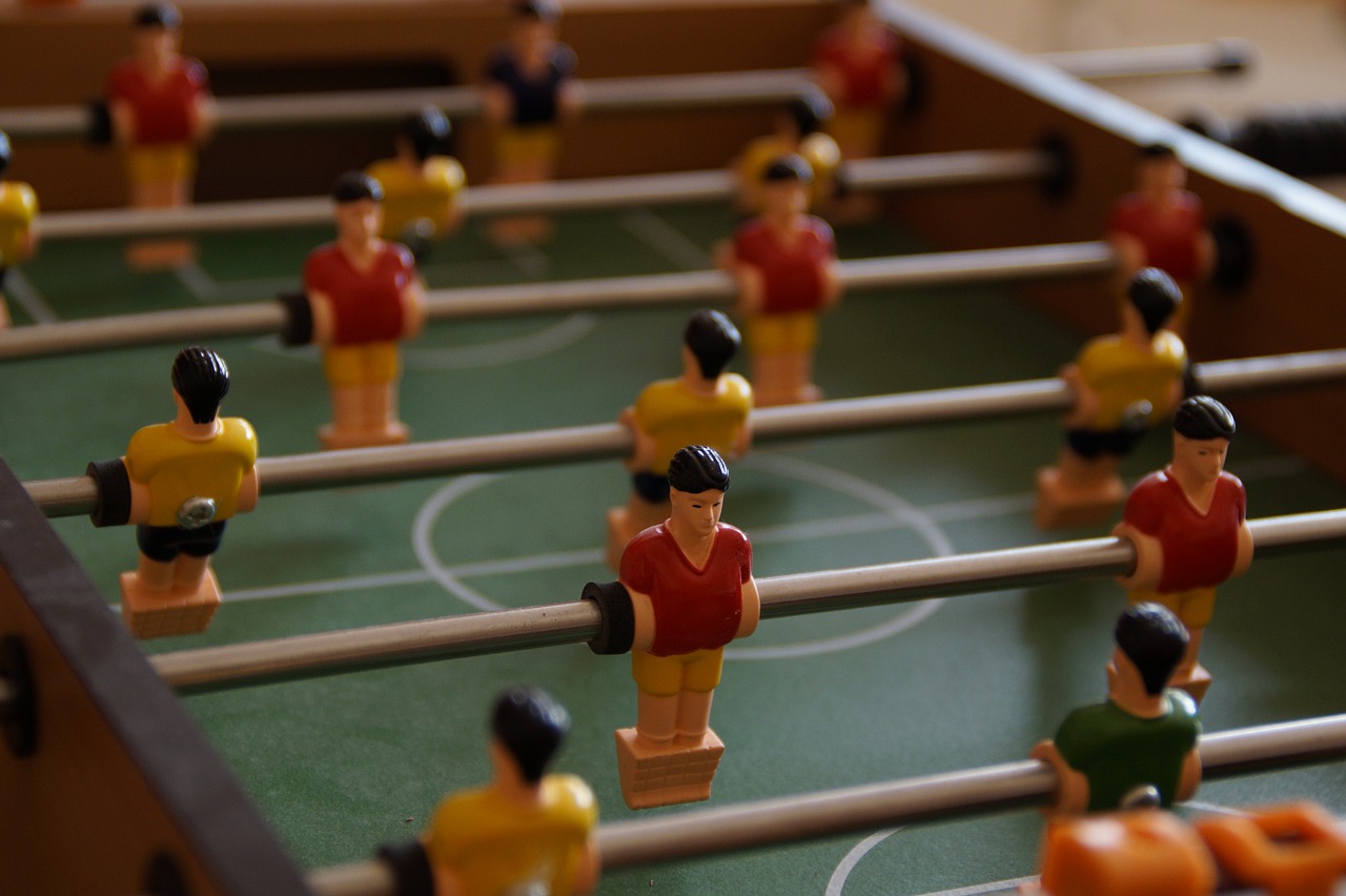 foosball table football figures free photo
