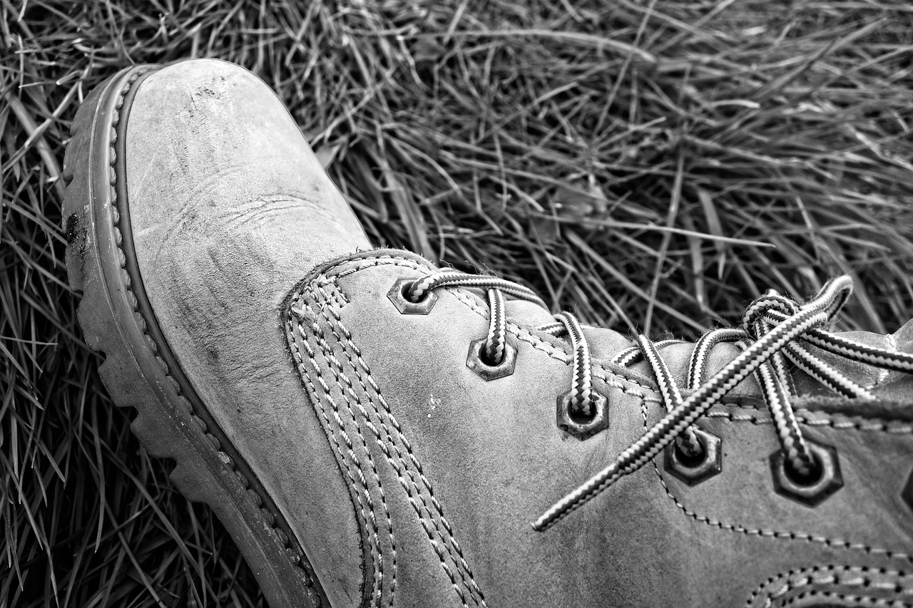 foot shoe boot free photo