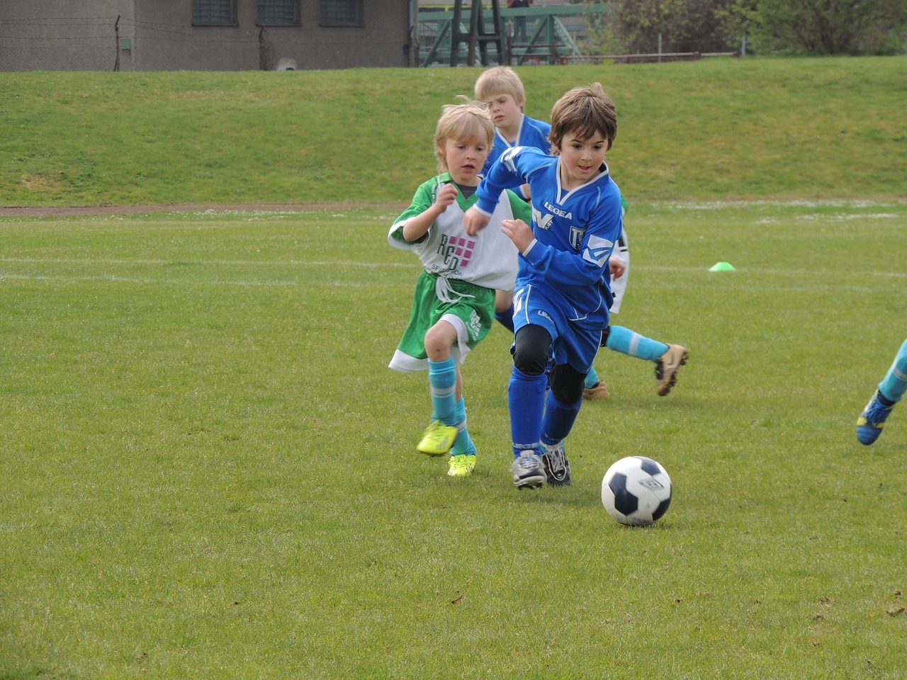football match children free photo