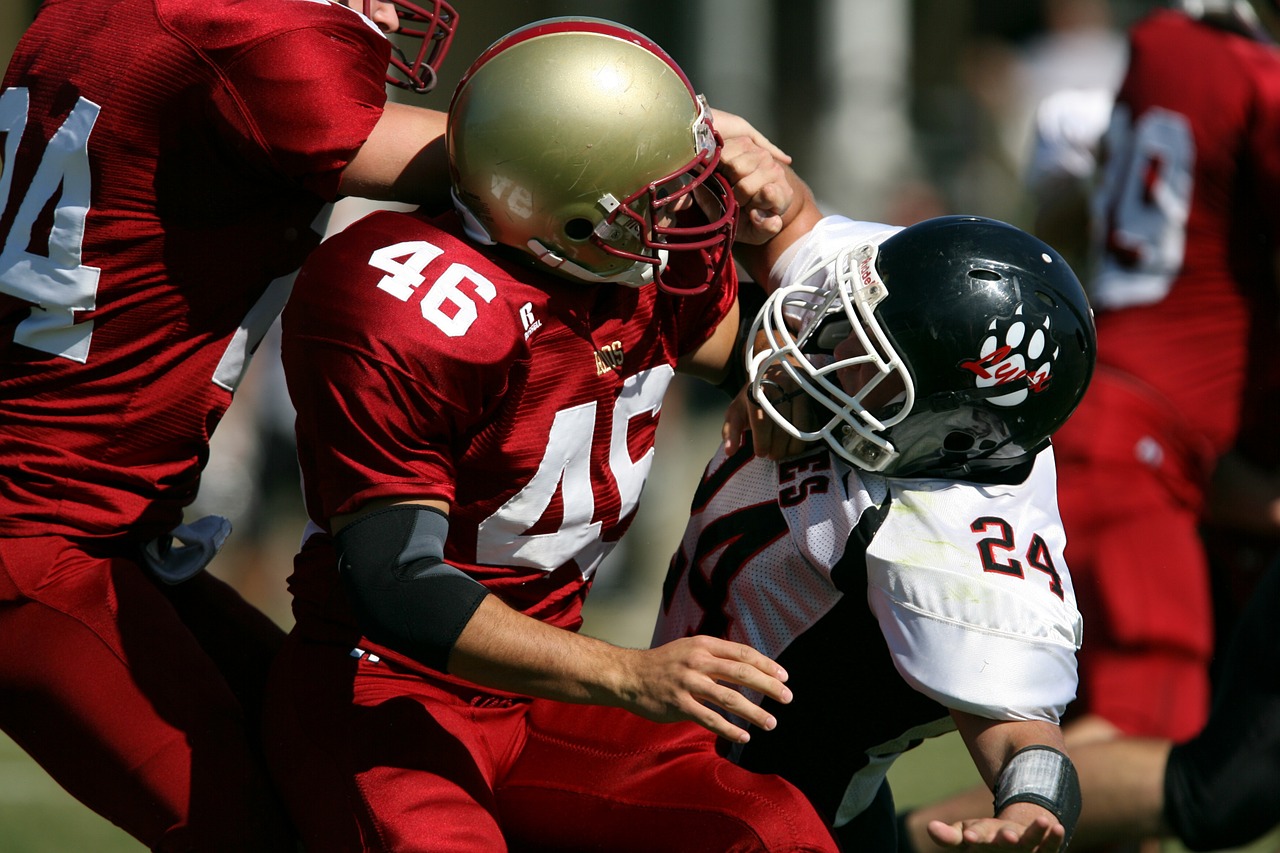 football tackle american football free photo