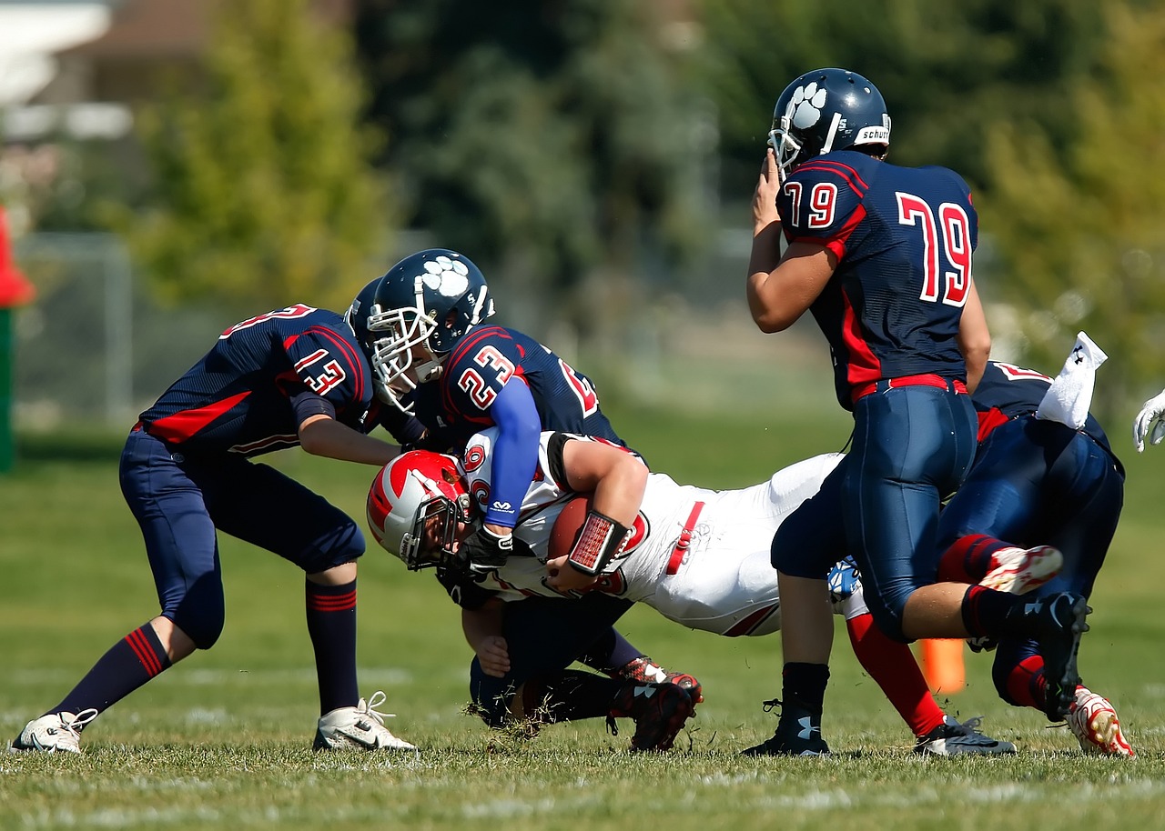 football american football tackle free photo