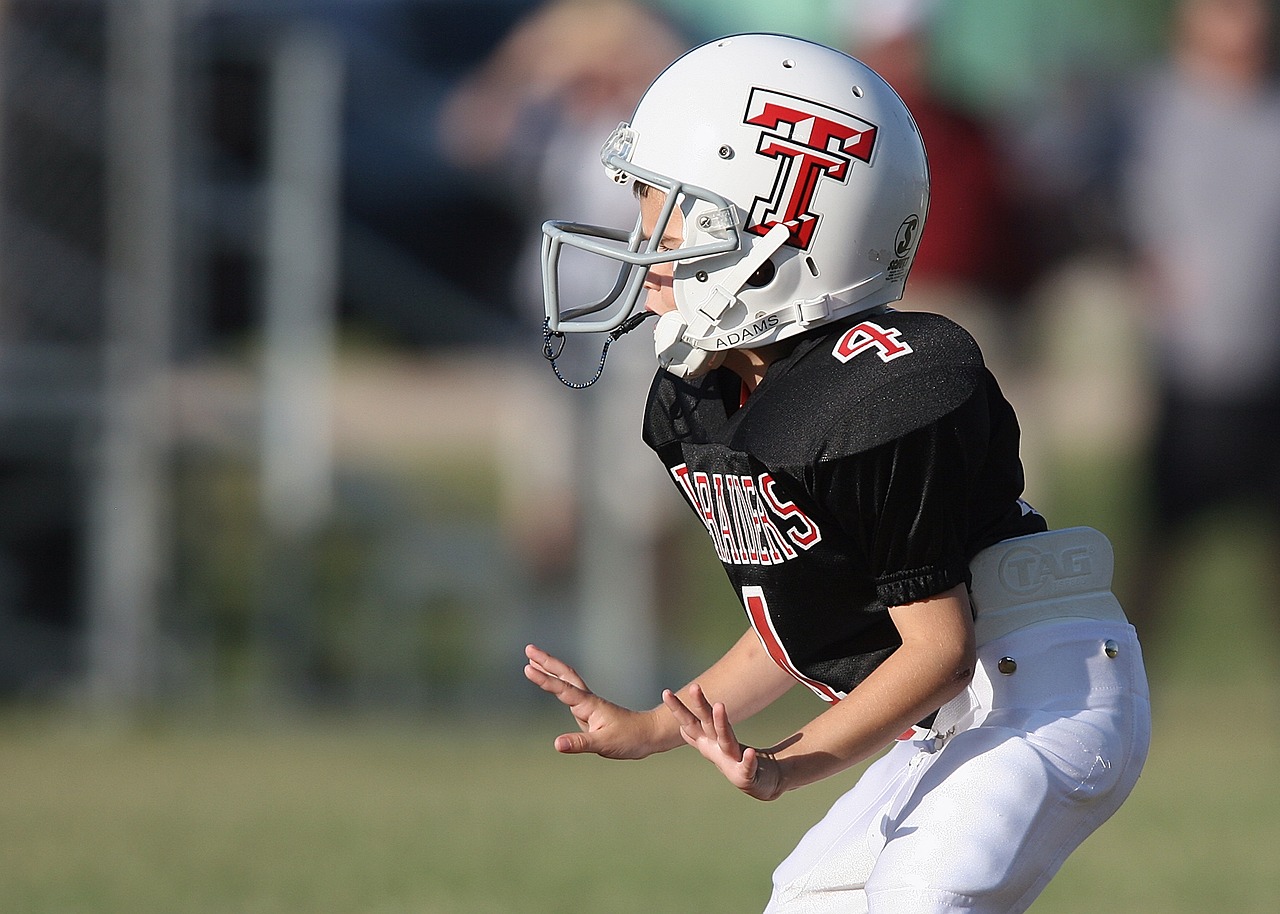 football player youth league free photo