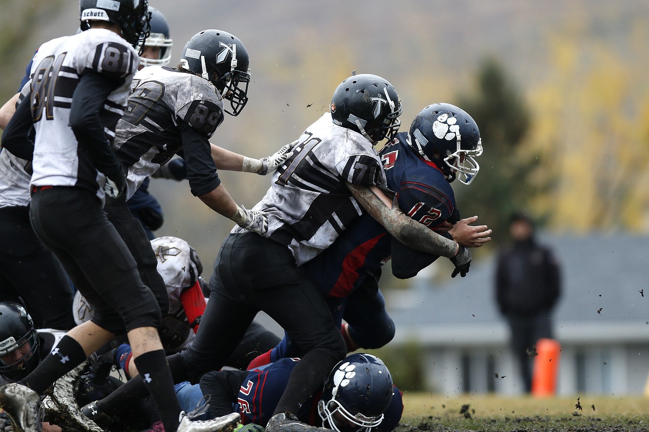 football players running back free photo