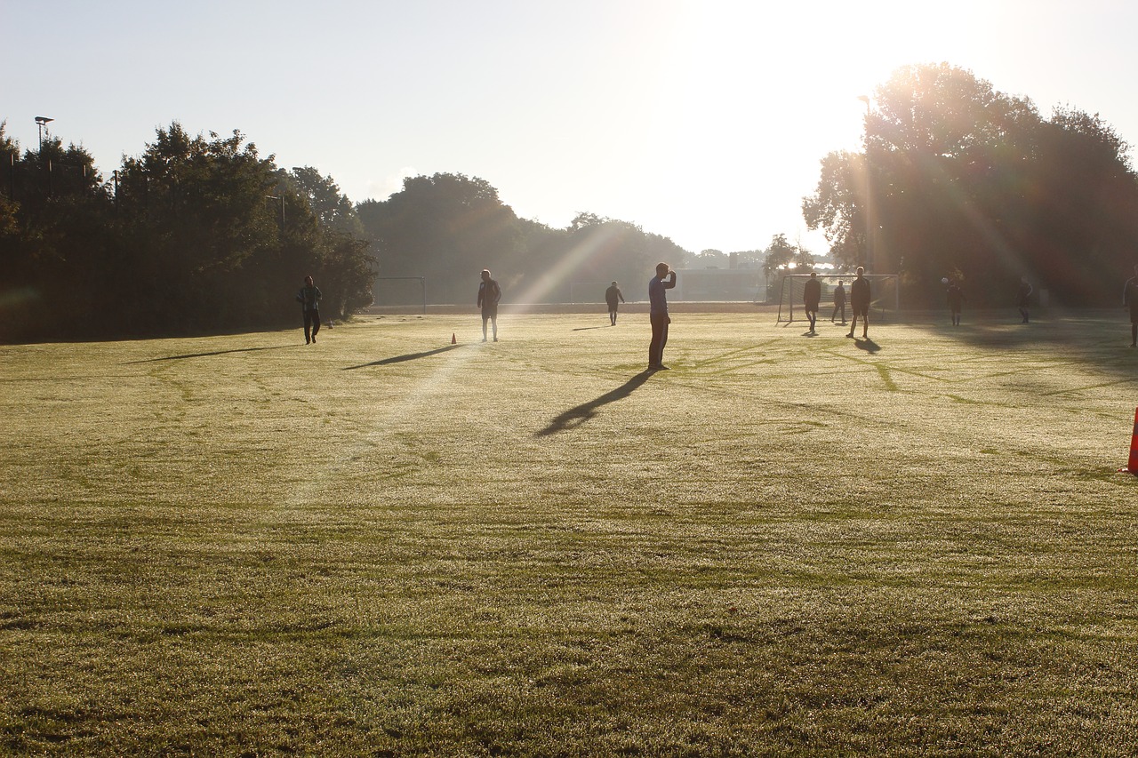 football morgenstimmung players free photo