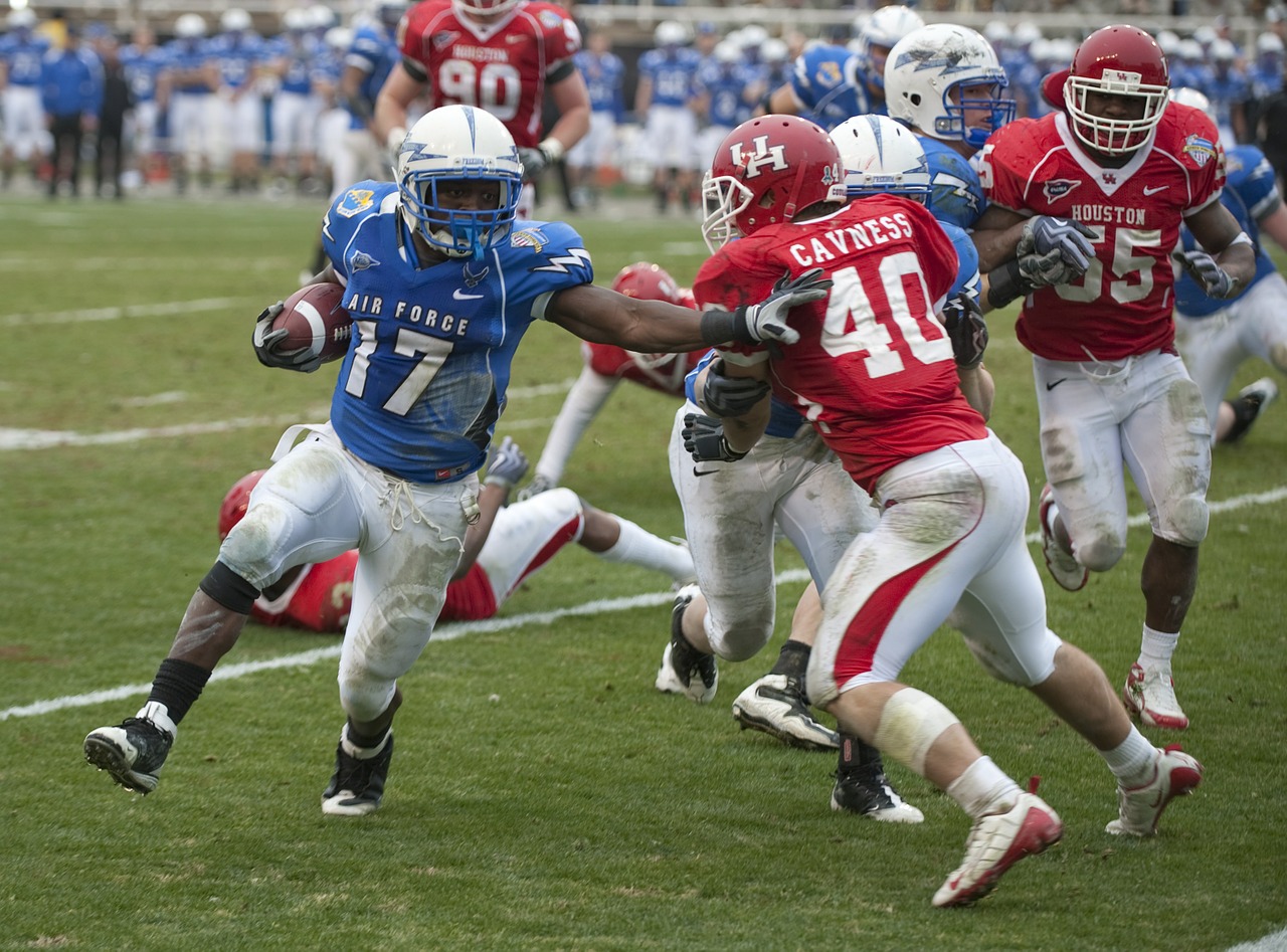 football american football running free photo