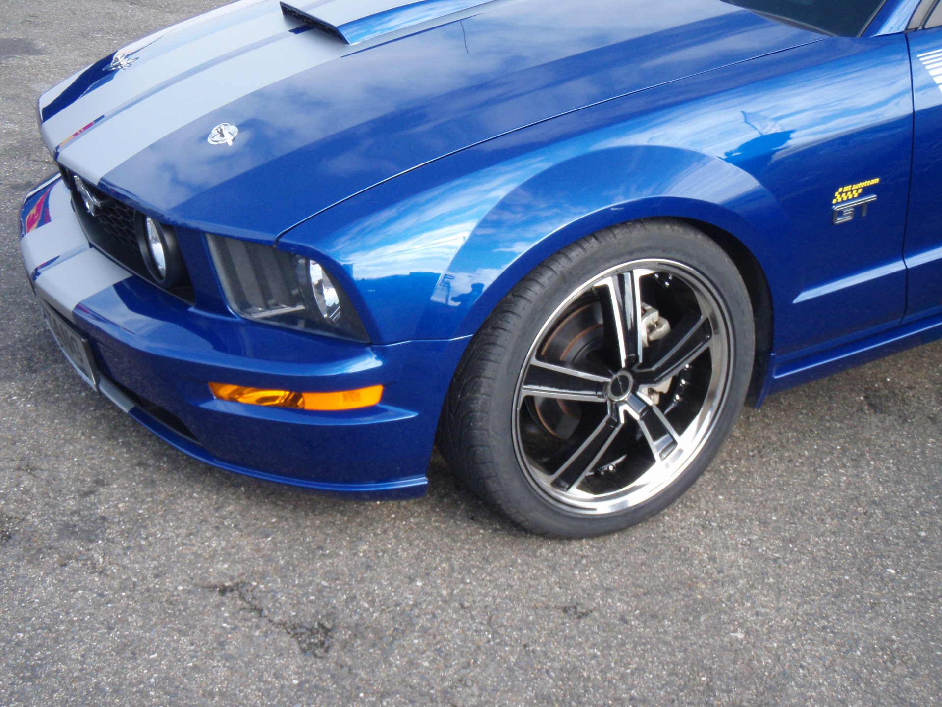 ford mustang detail free photo