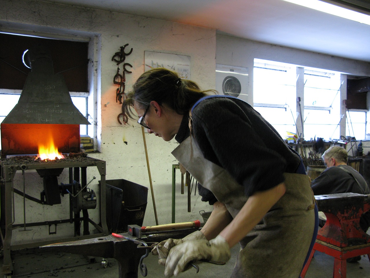 forge forging class hobby free photo