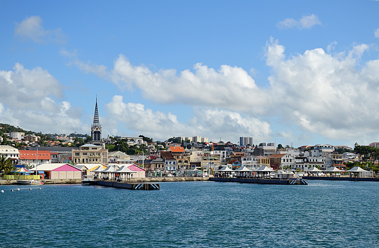 fort-de-france  martinique  harbor free photo