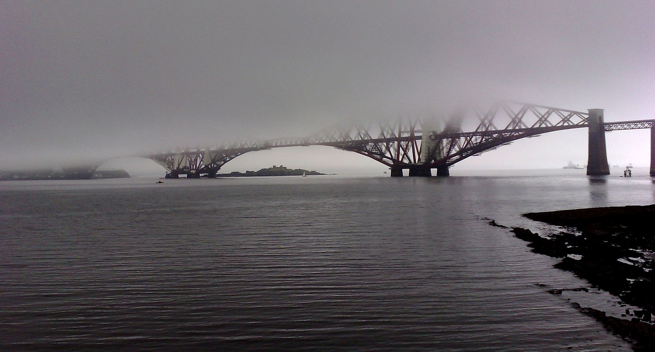 forth bridge railway misty free photo