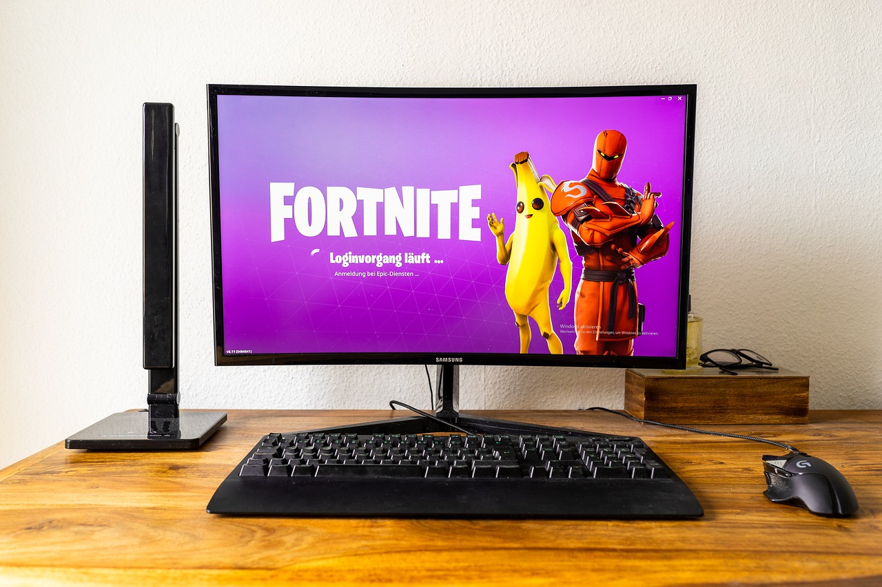 fortnite  workplace  video game free photo
