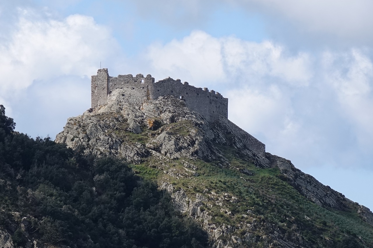 fortress  castle  architecture free photo