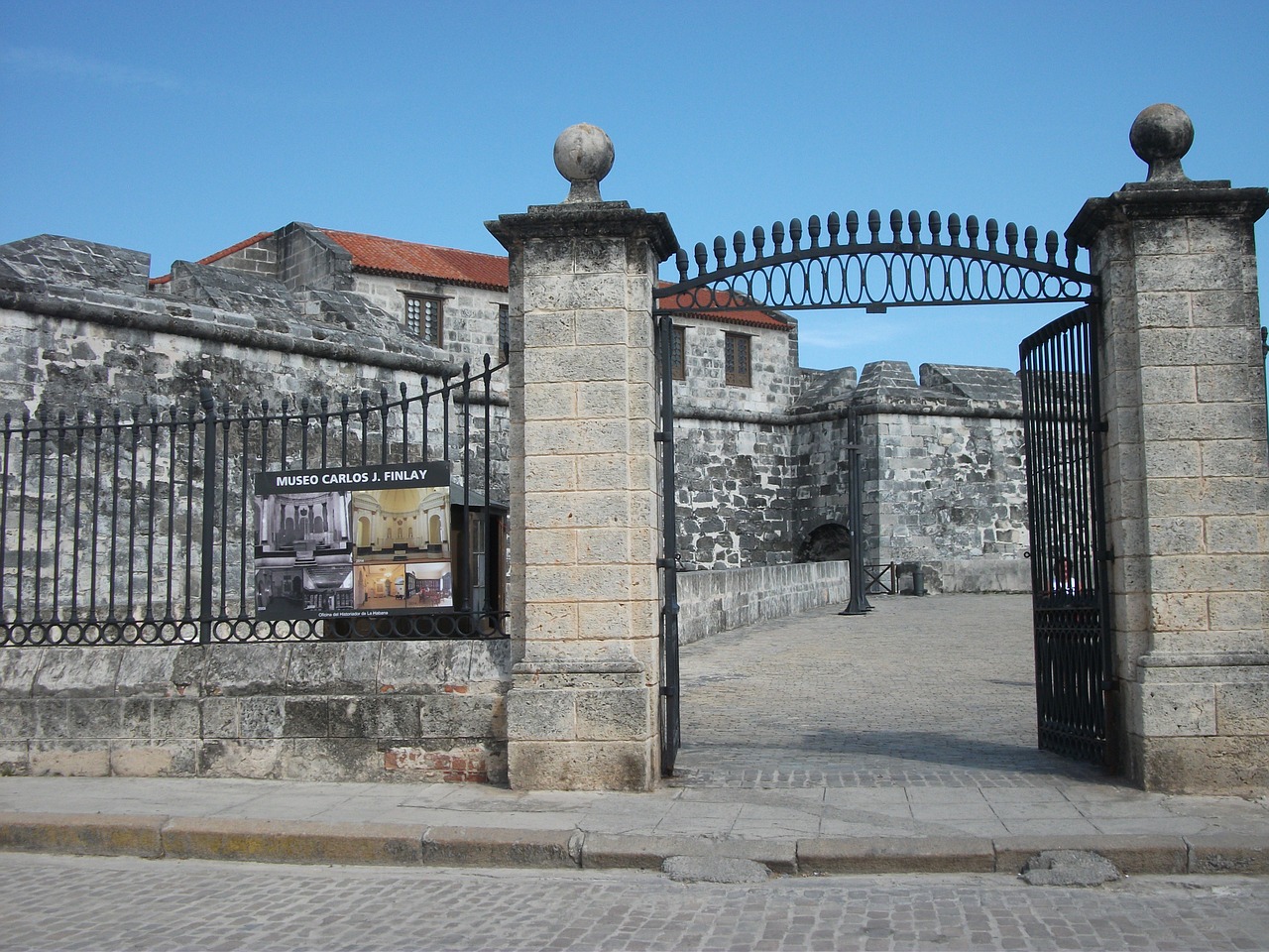 fortress havana entry free photo