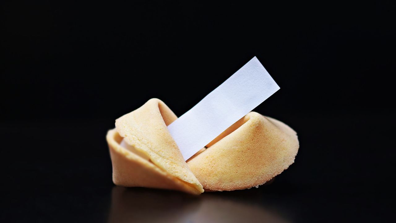 fortune cookies sweet pastries pastries free photo