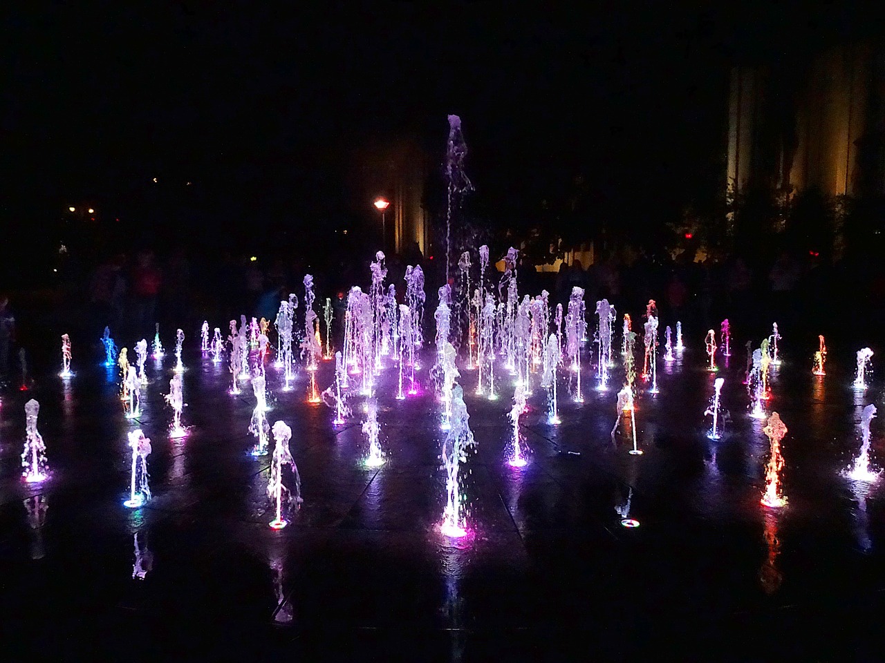 fountain dancing night free photo