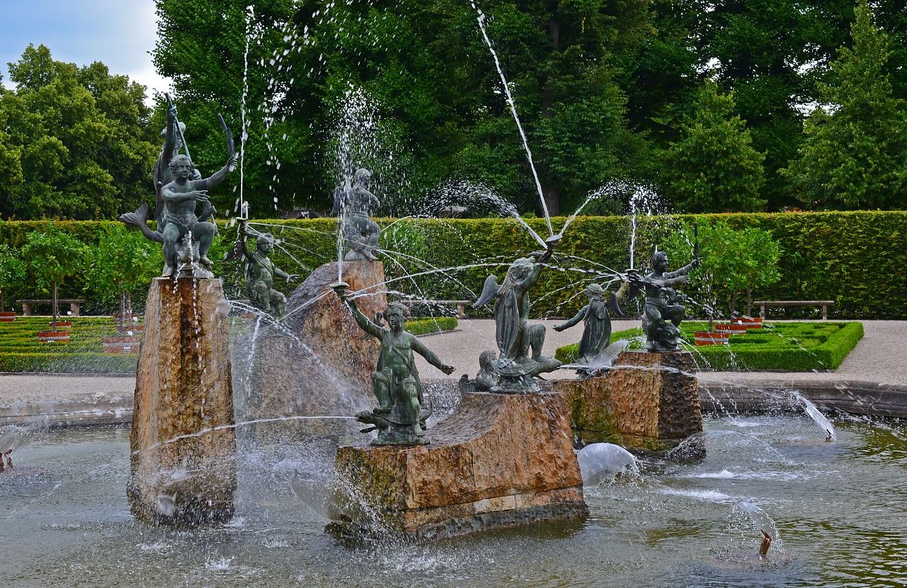 fountain water games herrenhäuser gardens free photo