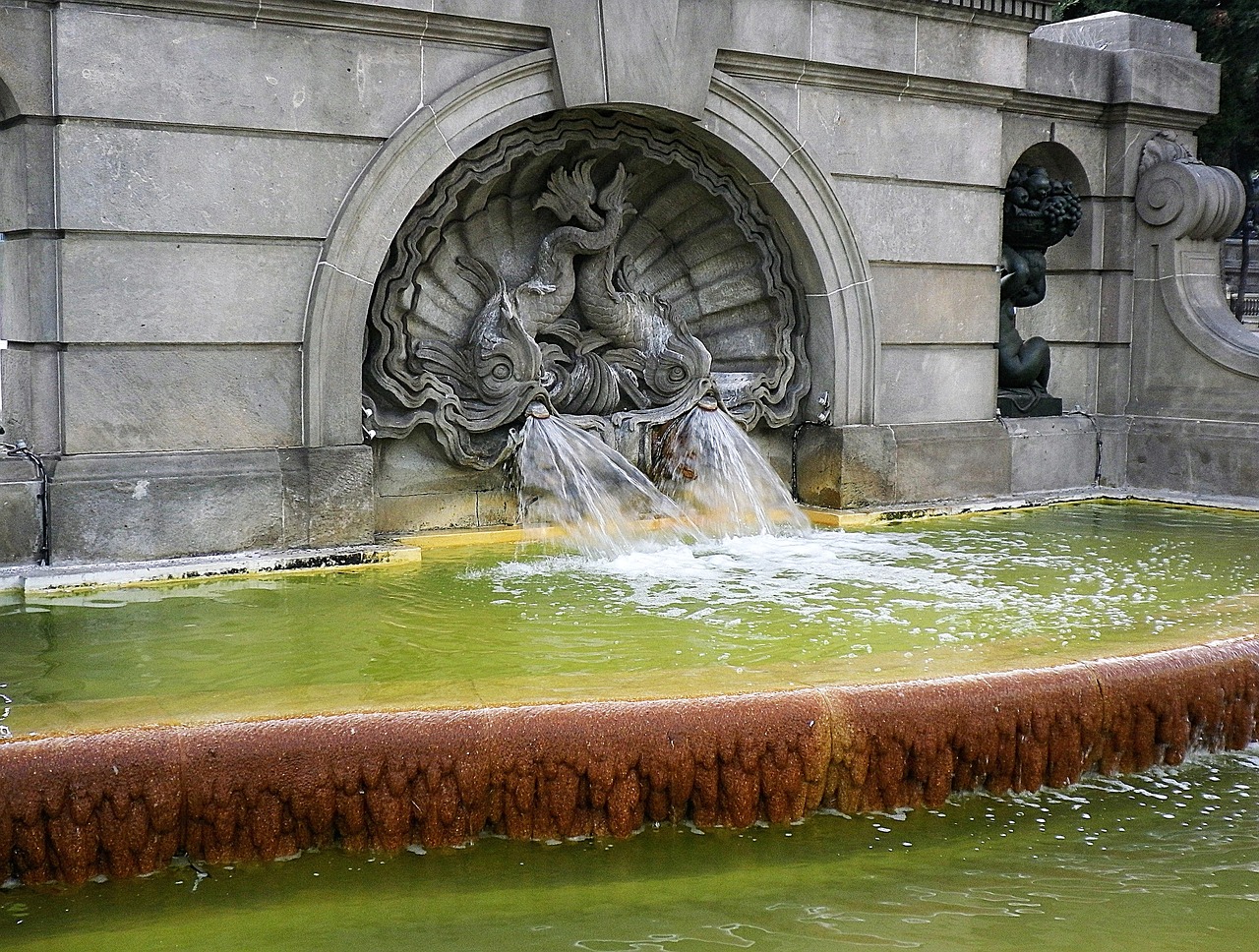 fountain barcelona places of interest free photo