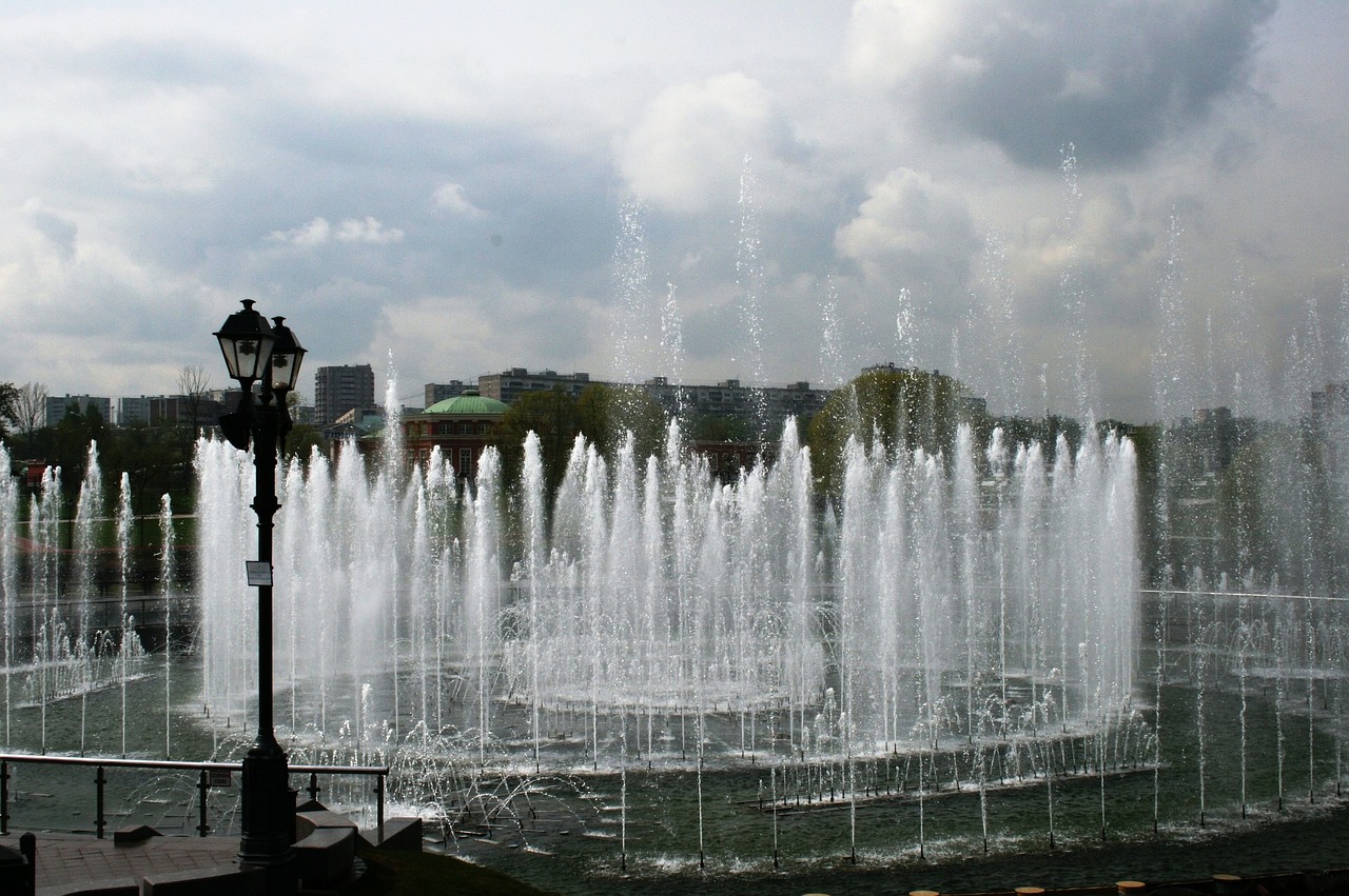 fountain royal ponds water free photo