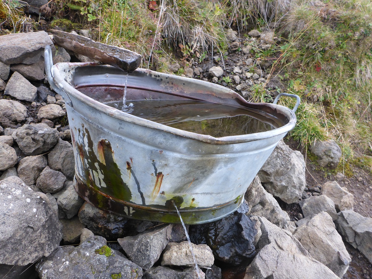 fountain tub zinc free photo