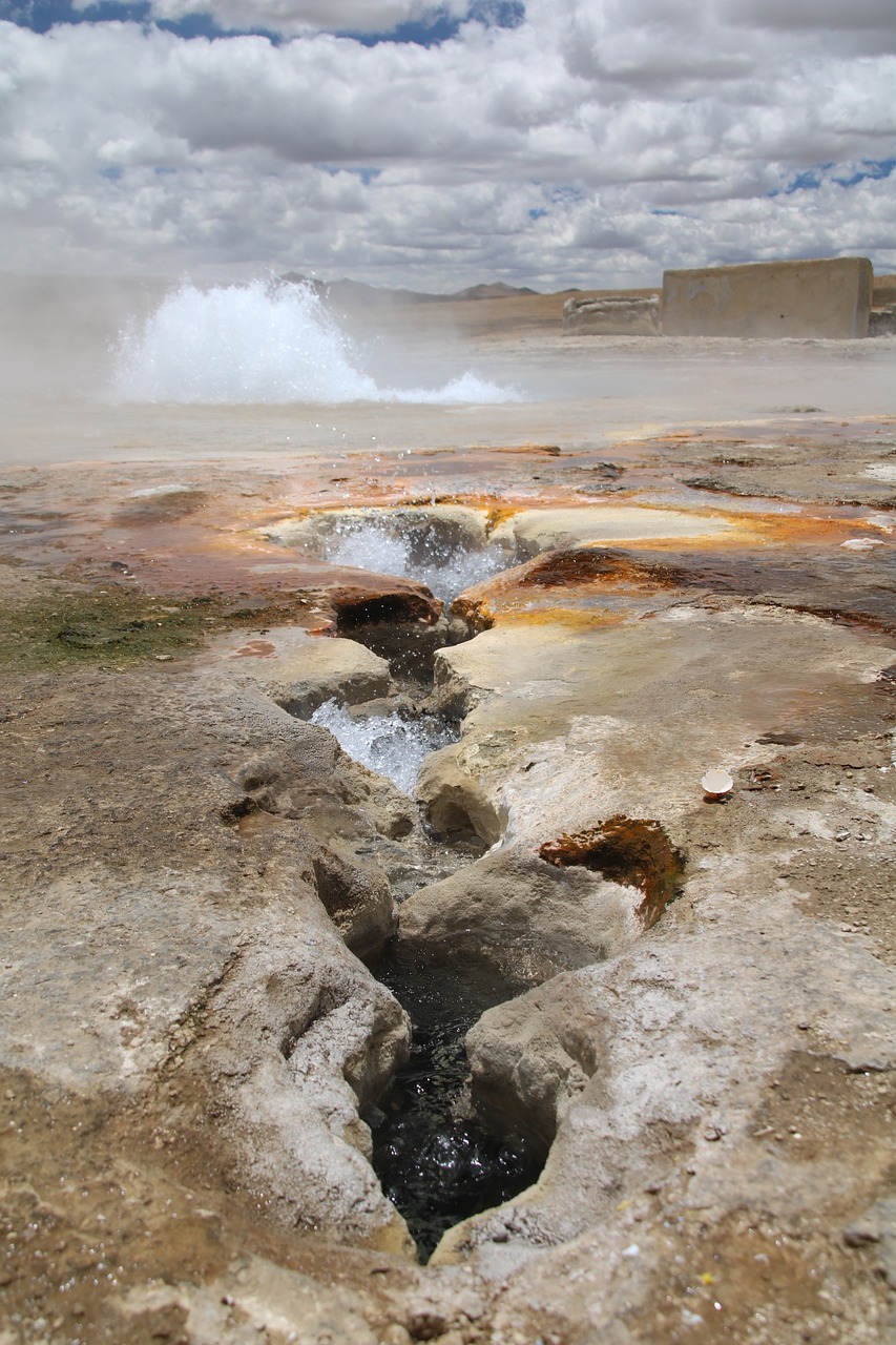 fountain geothermal tibet free photo