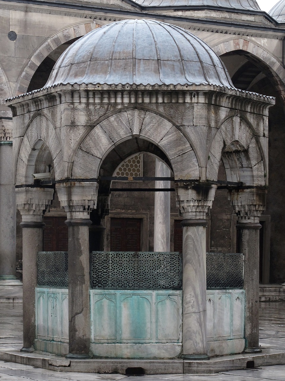 fountain mosque courtyard free photo