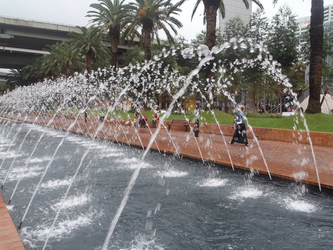 fountain water water feature free photo