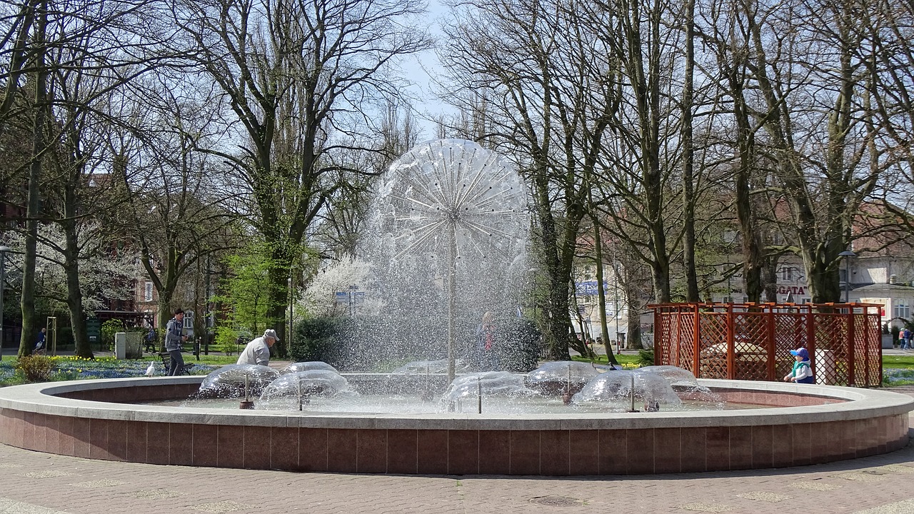 fountain  park  waterworks free photo