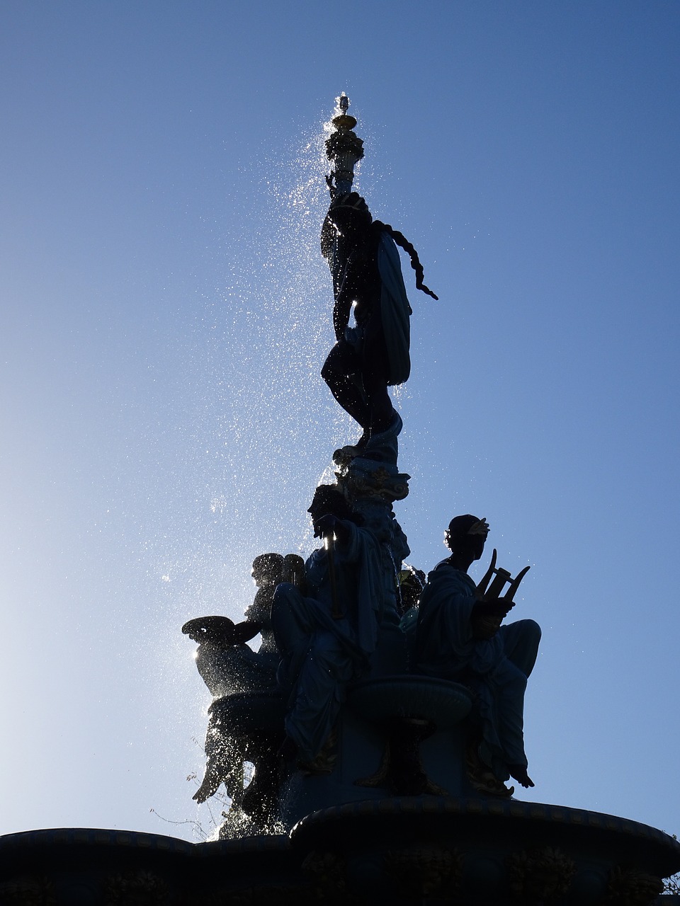 fountain  silhouette  drop of water free photo