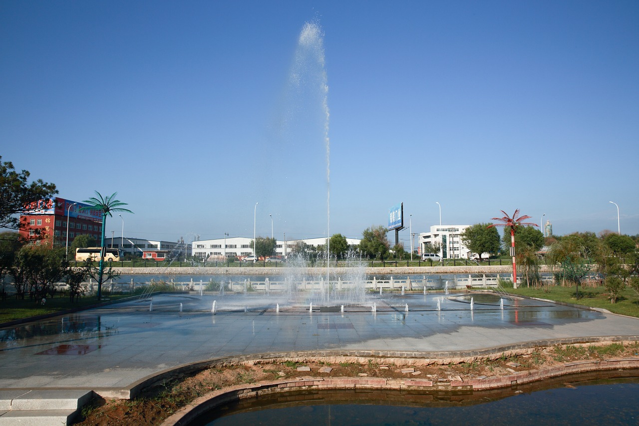 fountain scene park free photo