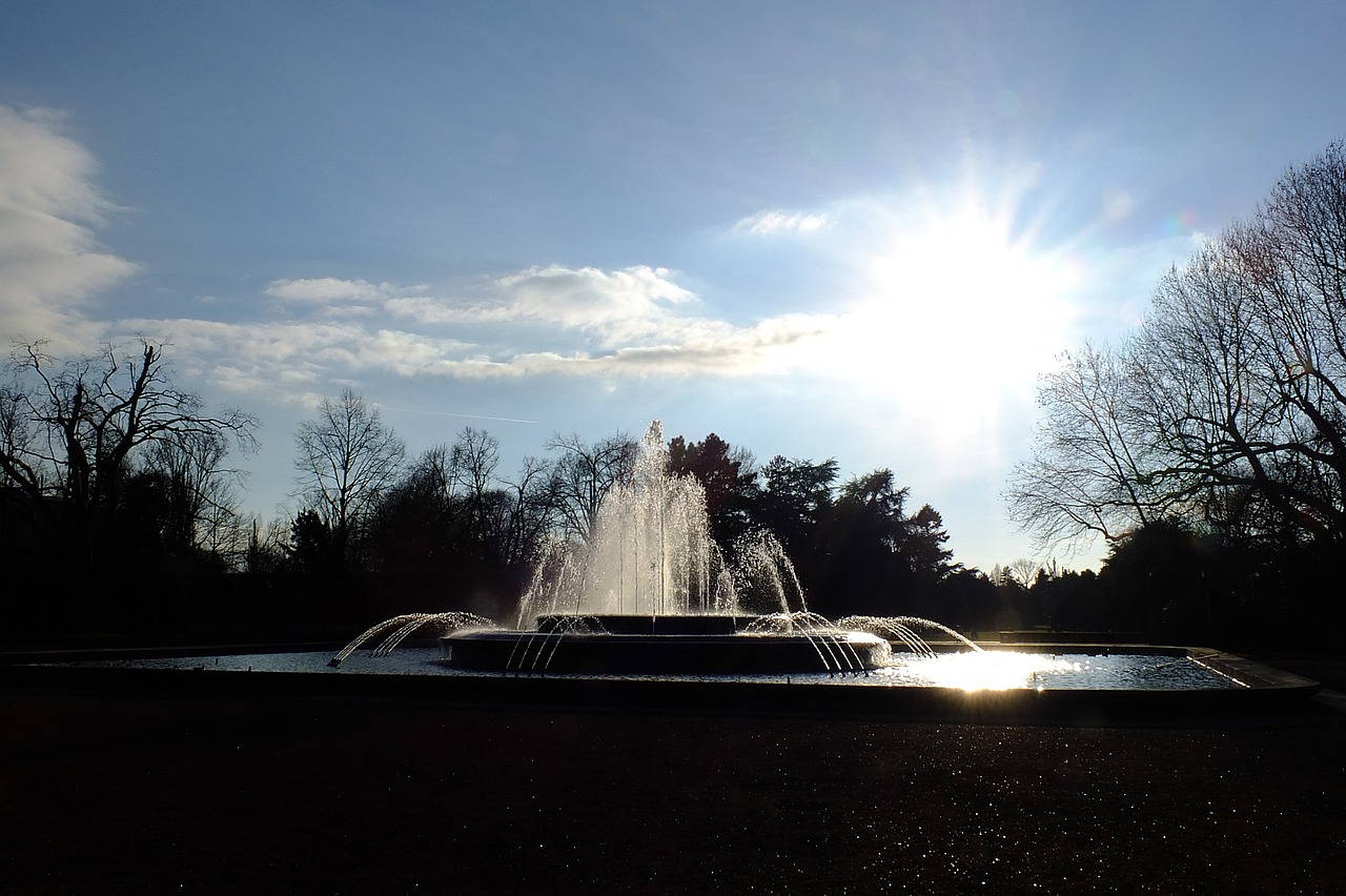 fountain water back light free photo