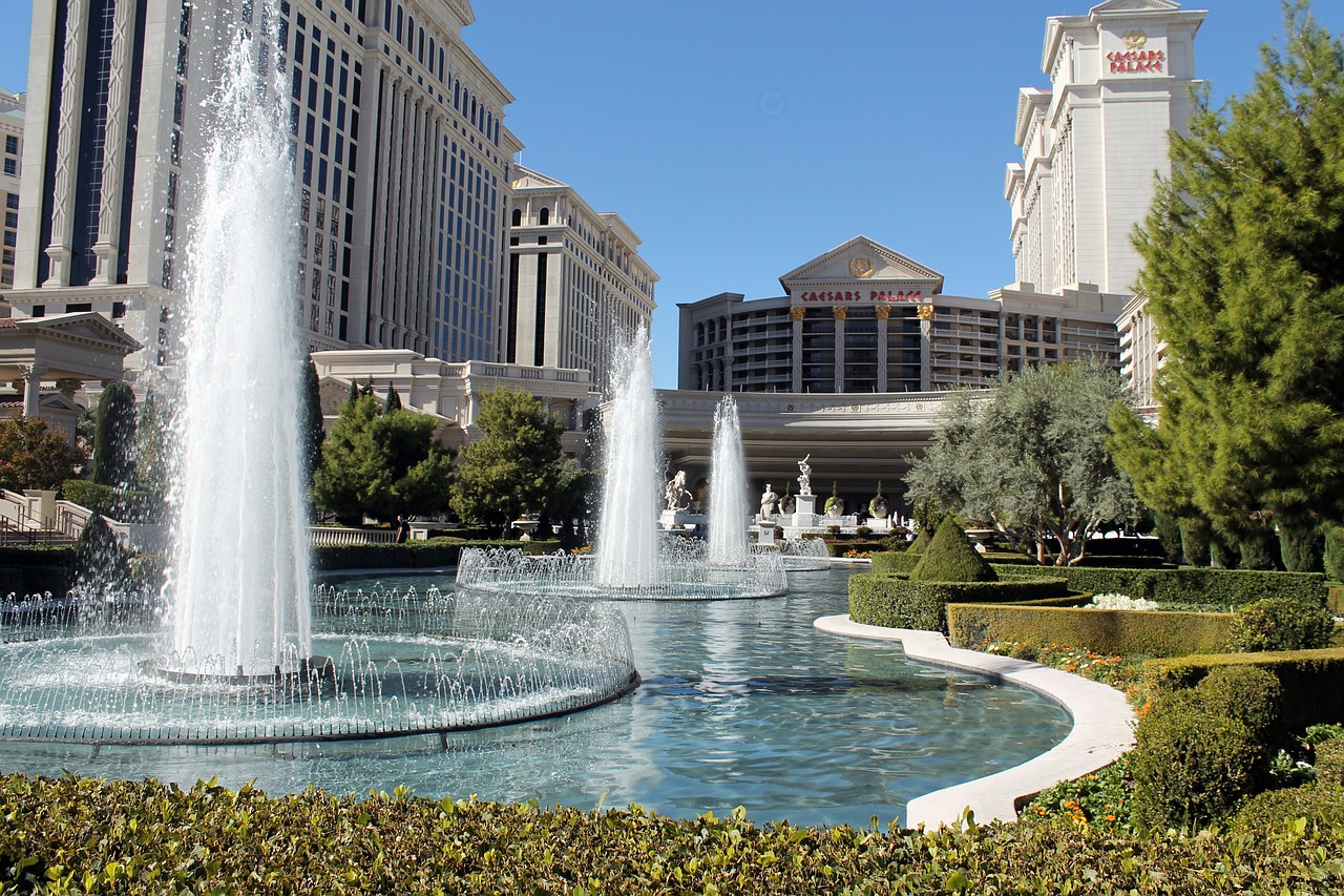 fountain las vegas landscape free photo