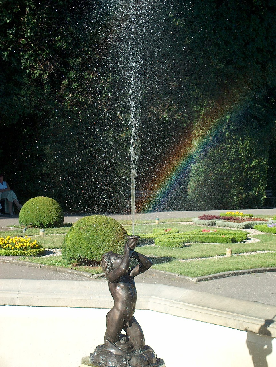 fountain screen rainbow free photo