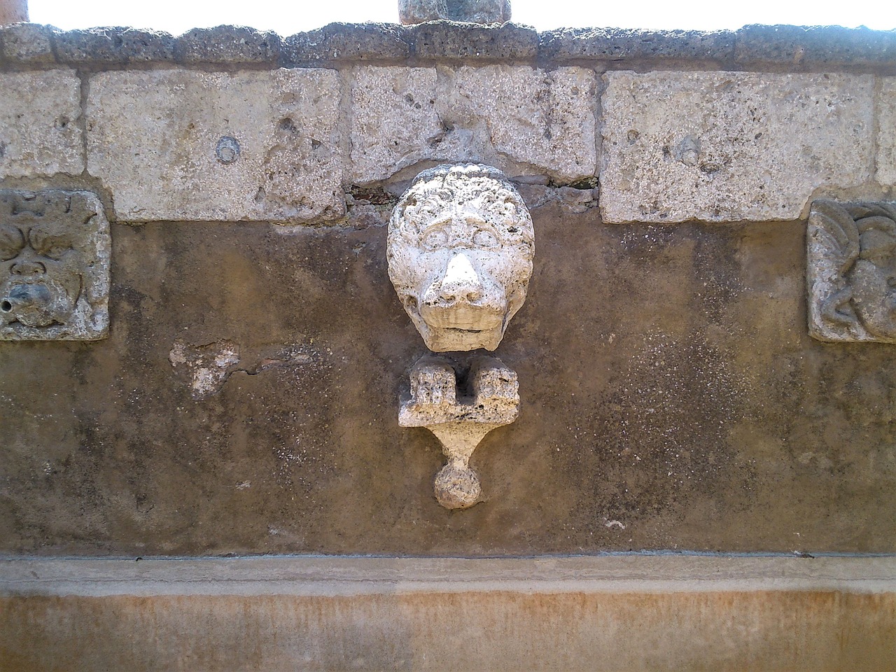 fountain tuscany italy free photo