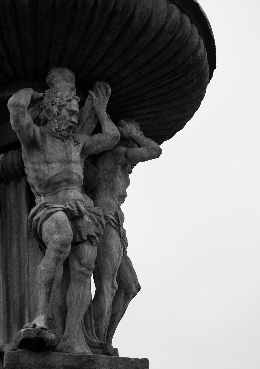 fountain black and white south bohemia free photo