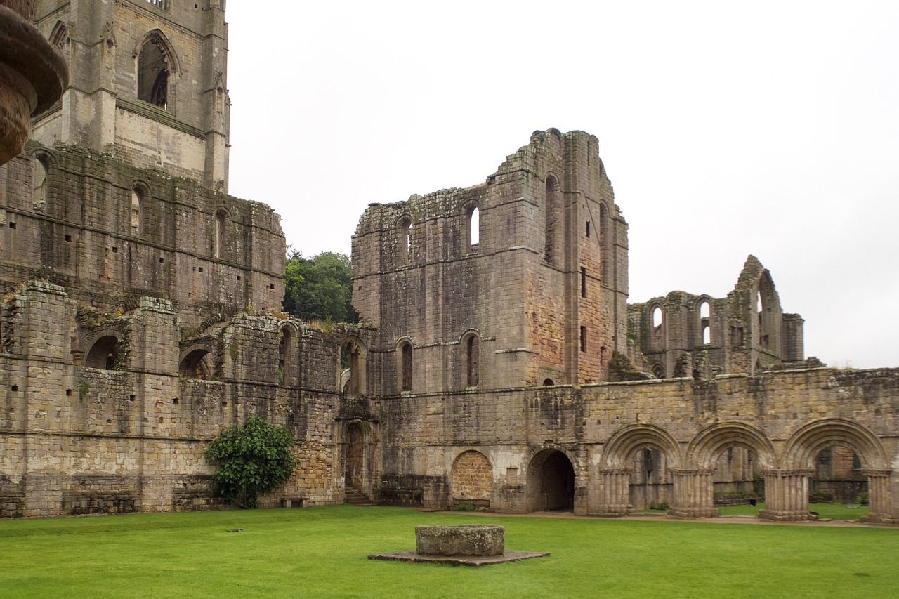 fountains abbey cistercian monastery ruin free photo