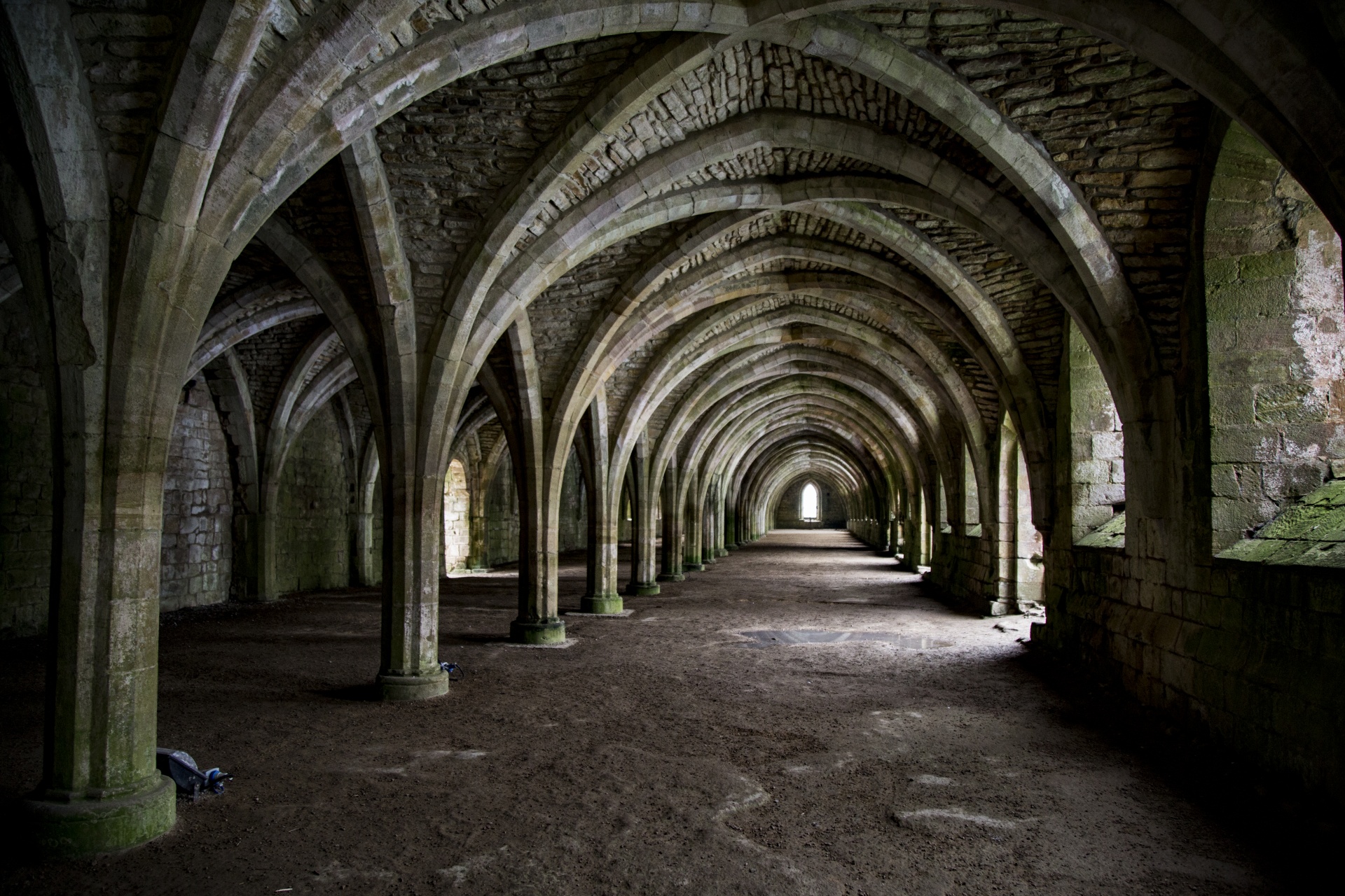 vaulted arches tower free photo