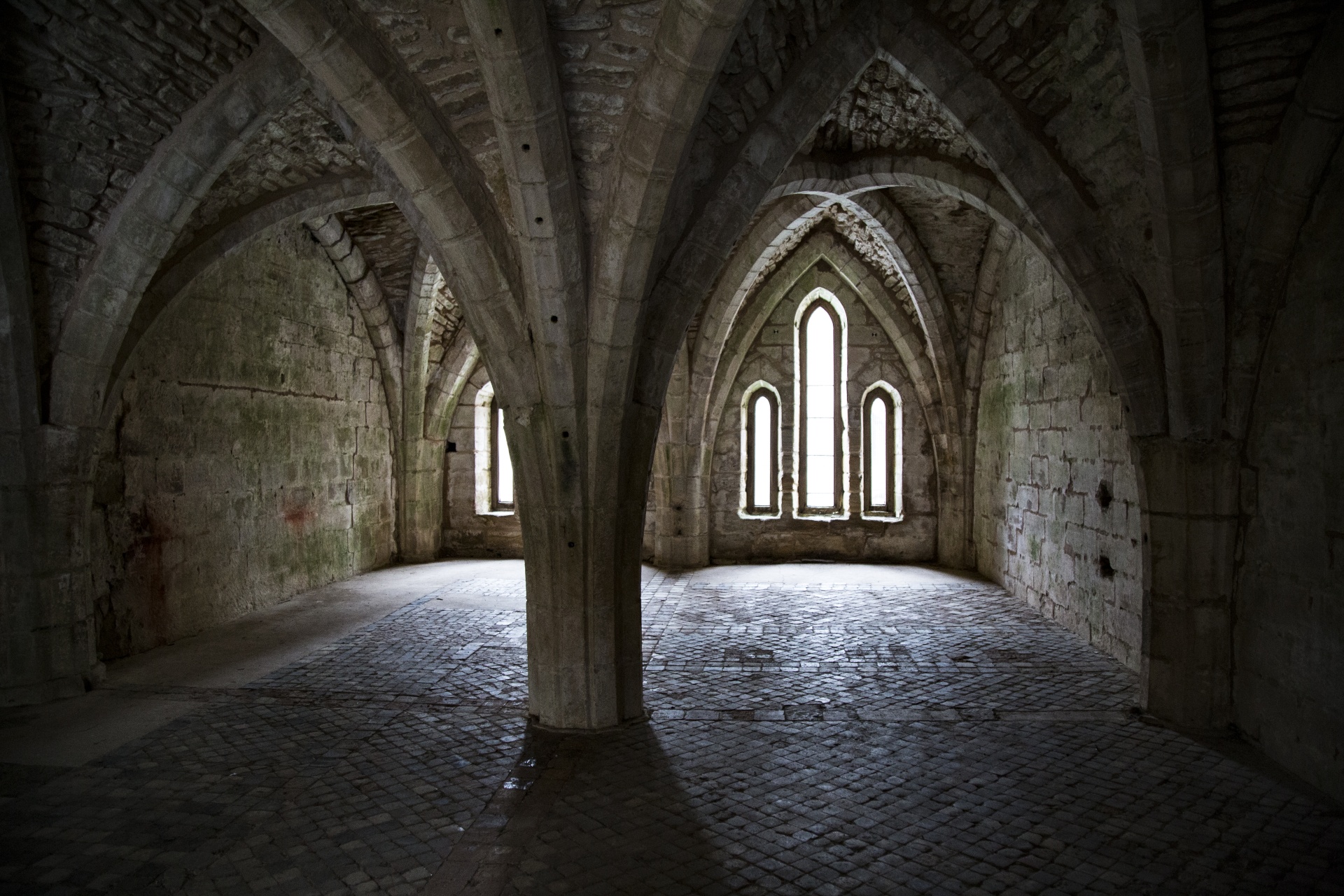 vaulted arches tower free photo