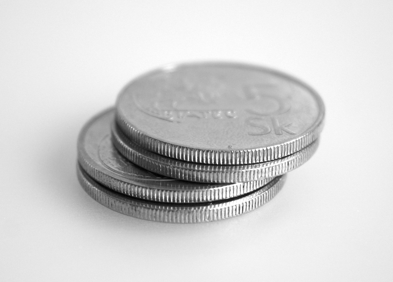 four coins five crowns silver free photo