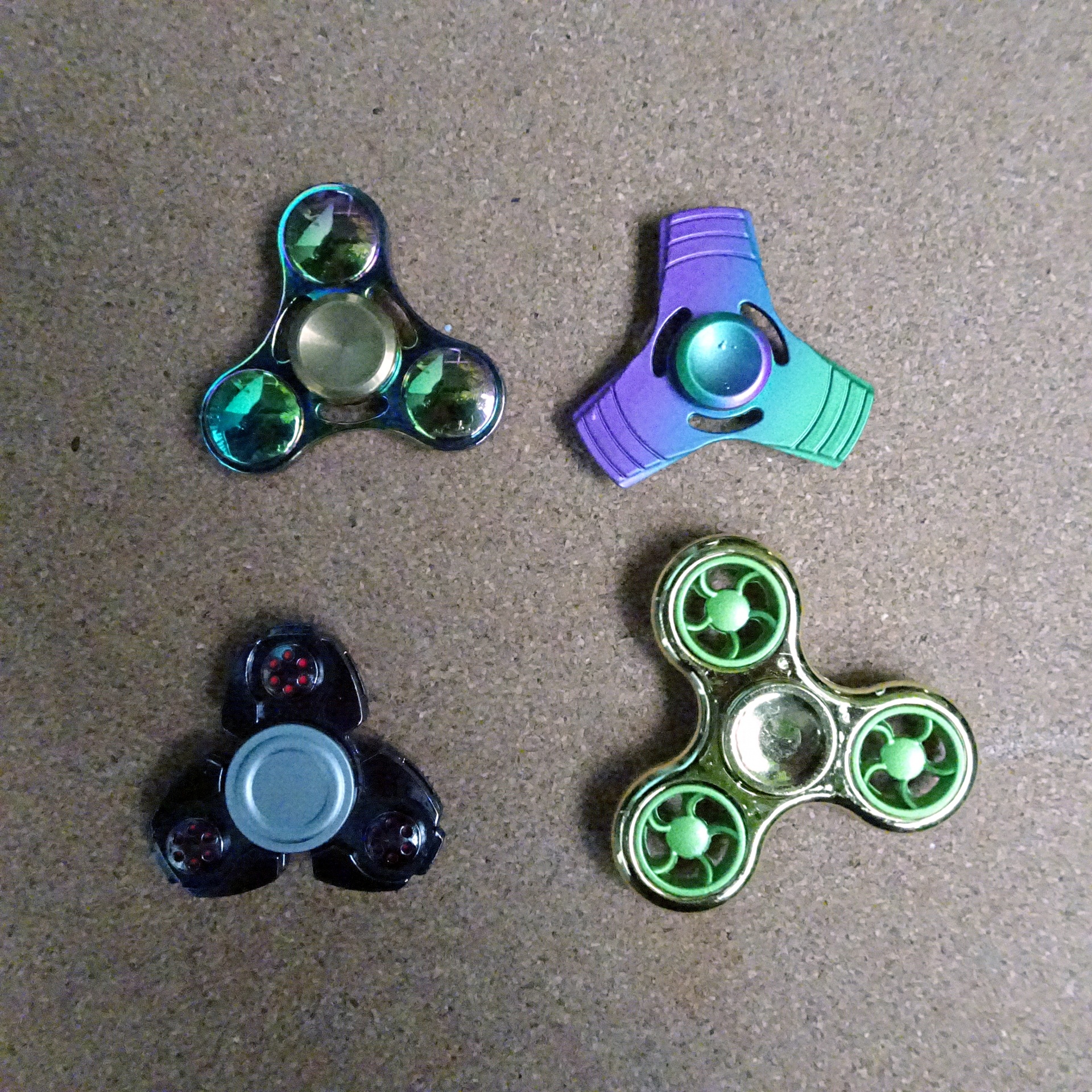 4 four spinners free photo