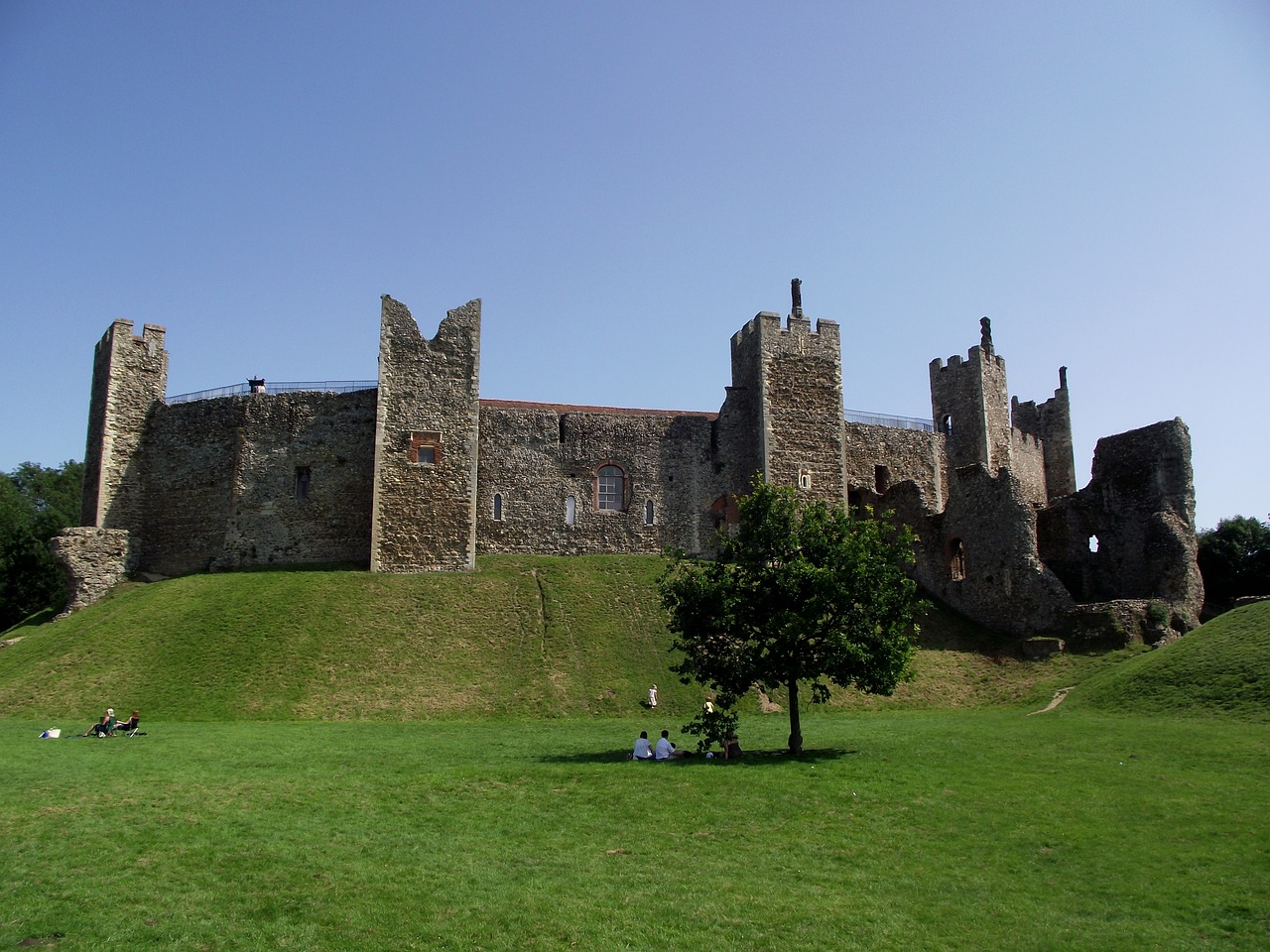 framlingham castle historical free photo