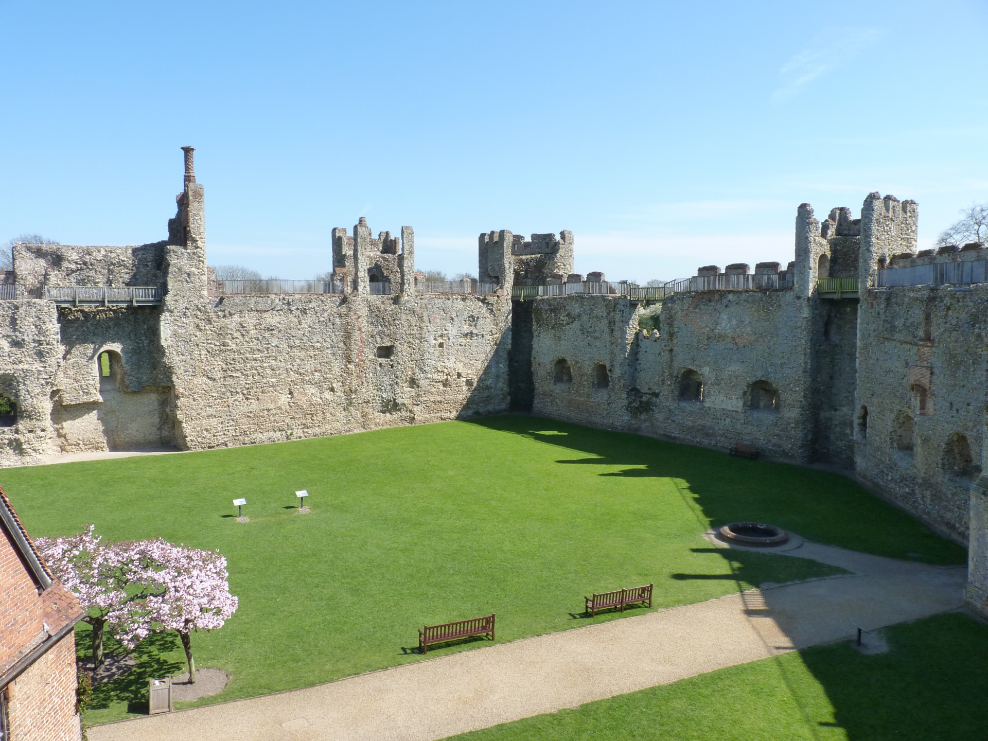 framlingham castle building free photo