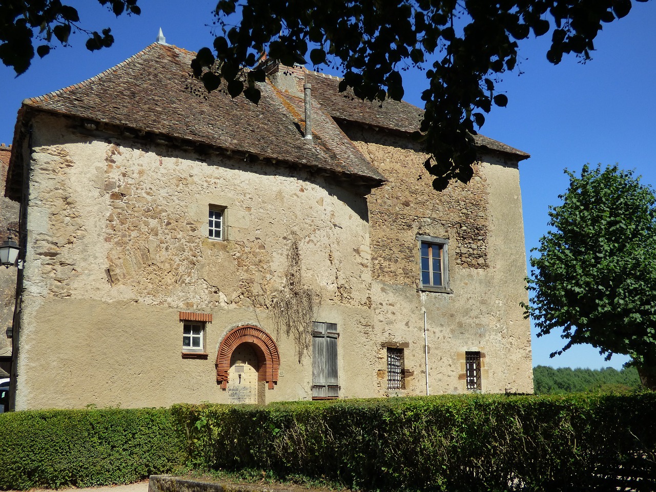 france house architecture free photo