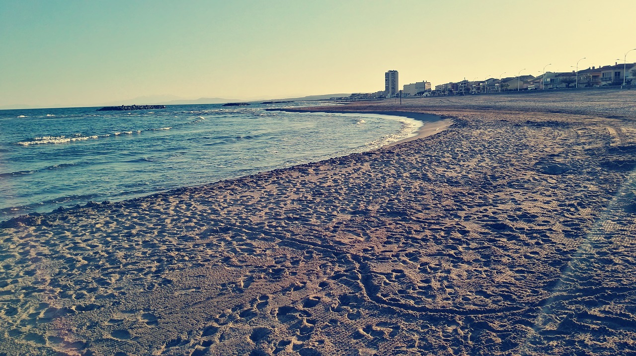 france beach cloud free photo