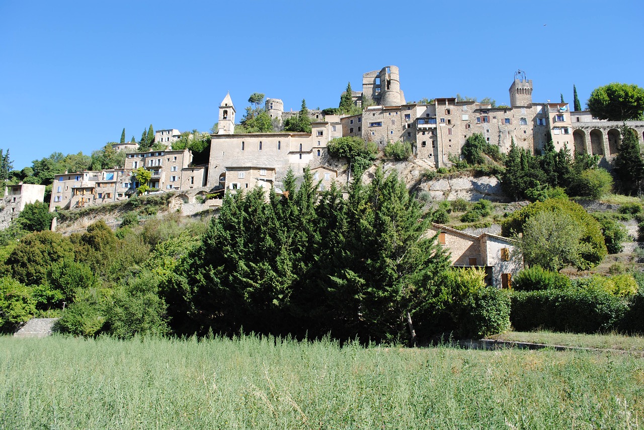 france  holiday  castle free photo