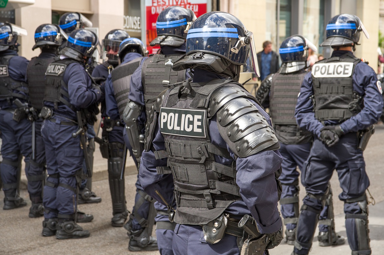 france  police  security free photo