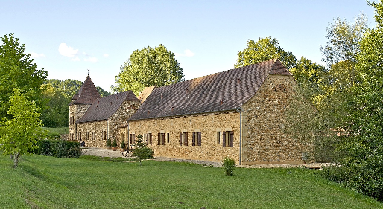 france building architecture free photo